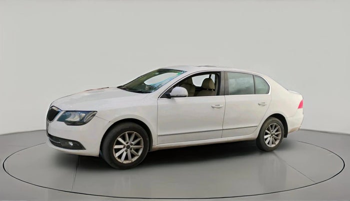 2014 Skoda Superb ELEGANCE 2.0 TDI CR AT, Diesel, Automatic, 2,22,242 km, exterior