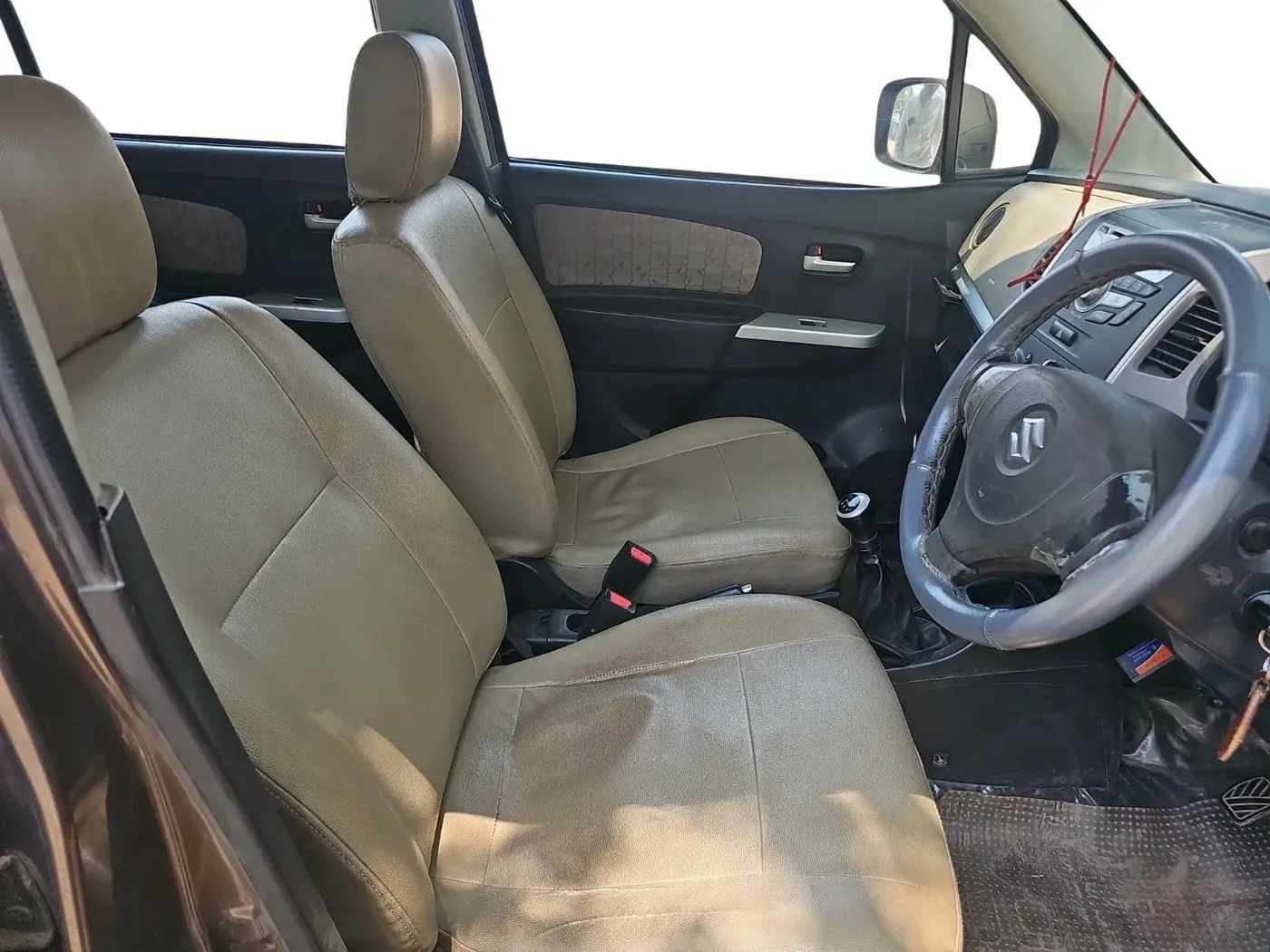 2013 Maruti Wagon R 1.0 VXI, CNG, Manual, 95,407 km, interior