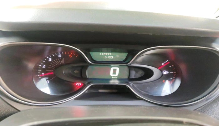 2017 Renault Captur RXT DIESEL DUAL TONE, Diesel, Manual, 1,12,077 km, interior