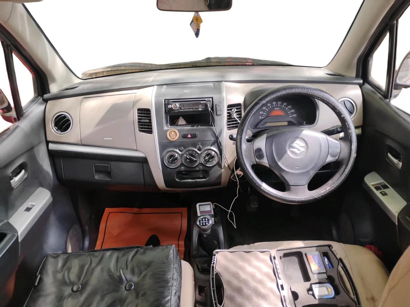 2014 Maruti Wagon R 1.0 LXI, Petrol, Manual, 1,05,003 km, interior