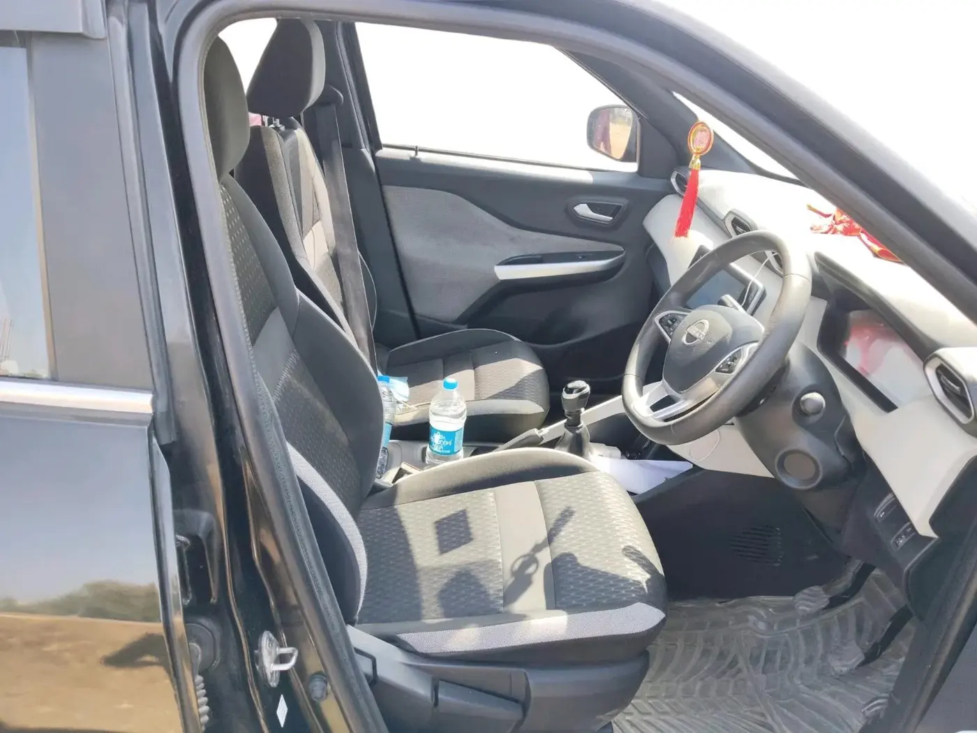 2024 Nissan MAGNITE XV MT, Petrol, Manual, 36,622 km, interior