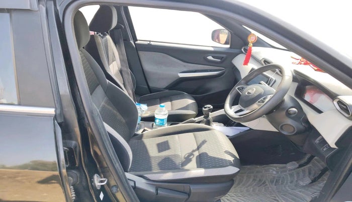 2024 Nissan MAGNITE XV MT, Petrol, Manual, 36,622 km, interior