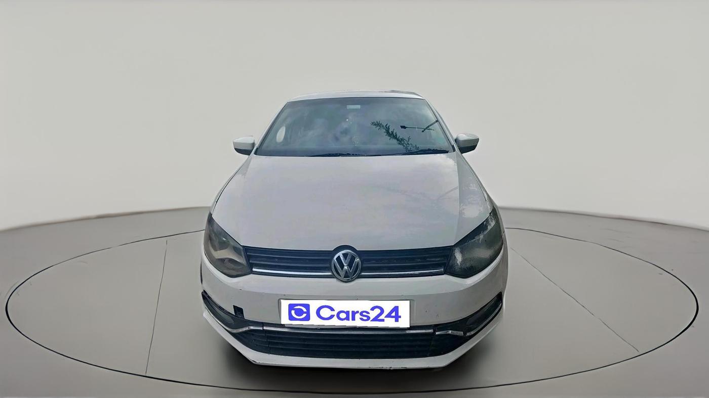 2015 Volkswagen Polo HIGHLINE1.5L, Diesel, Manual, 1,13,114 km, exterior