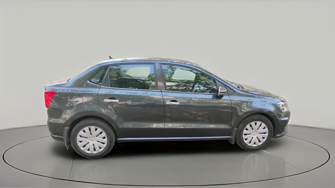 2017 Volkswagen Ameo COMFORTLINE 1.5 AT, Diesel, Automatic, 1,03,364 km, exterior