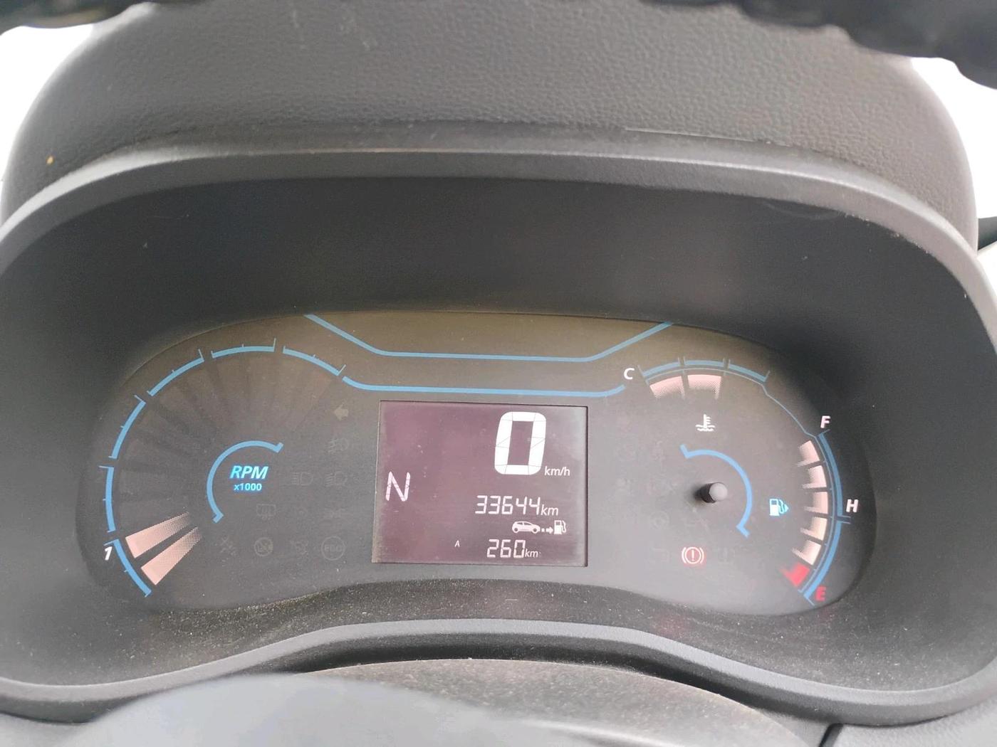 2021 Renault Kwid RXT 1.0 AMT (O), Petrol, Automatic, 33,644 km, interior