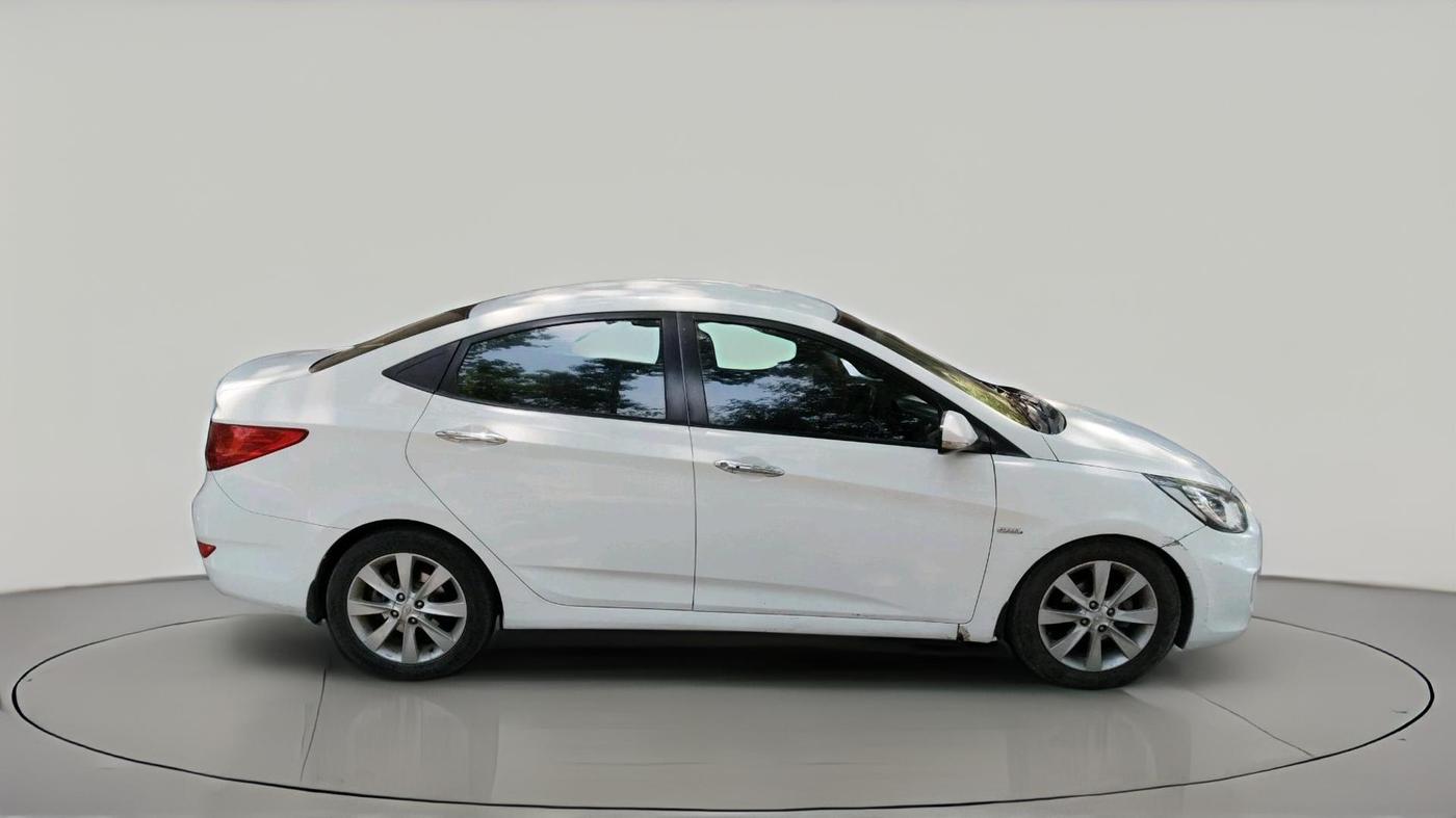 2012 Hyundai Verna FLUIDIC 1.6 CRDI SX, Diesel, Manual, 1,39,486 km, exterior