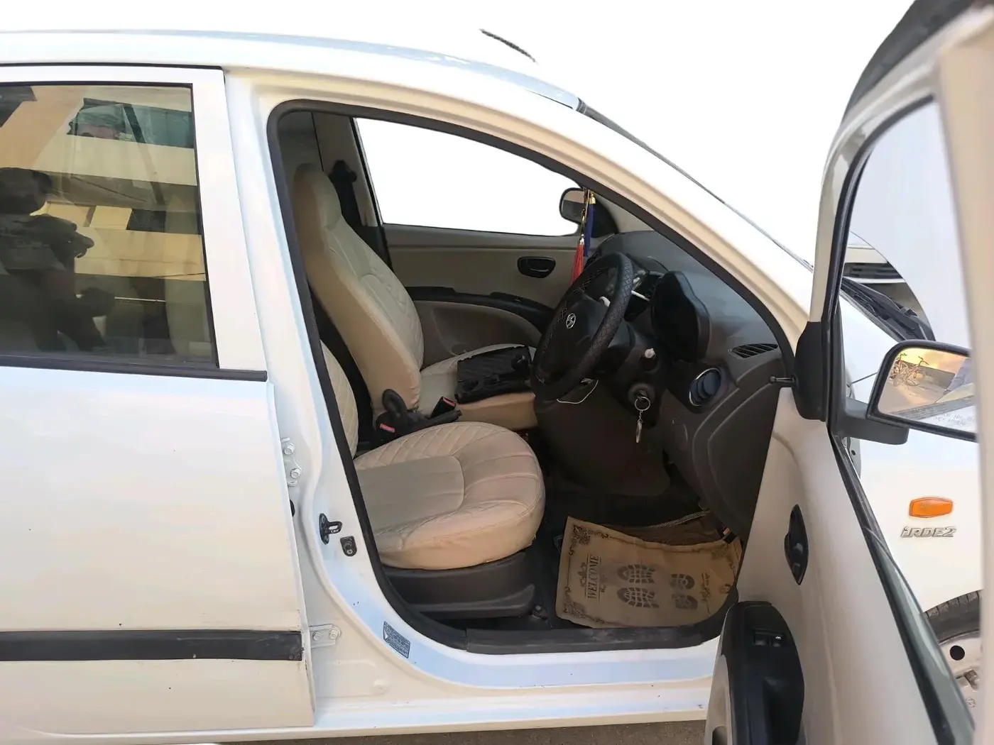 2012 Hyundai i10 ERA 1.1, Petrol, Manual, 72,255 km, interior