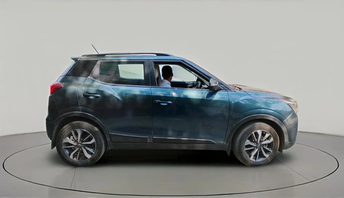 2021 Mahindra XUV300 W8 (O) 1.2 PETROL, Petrol, Manual, 97,910 km, exterior