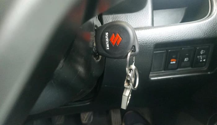 2017 Maruti Swift VDI, Diesel, Manual, 1,17,592 km, interior
