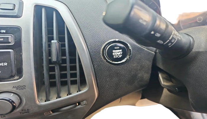 2013 Hyundai i20 ASTA 1.4 CRDI, Diesel, Manual, 1,37,560 km, interior