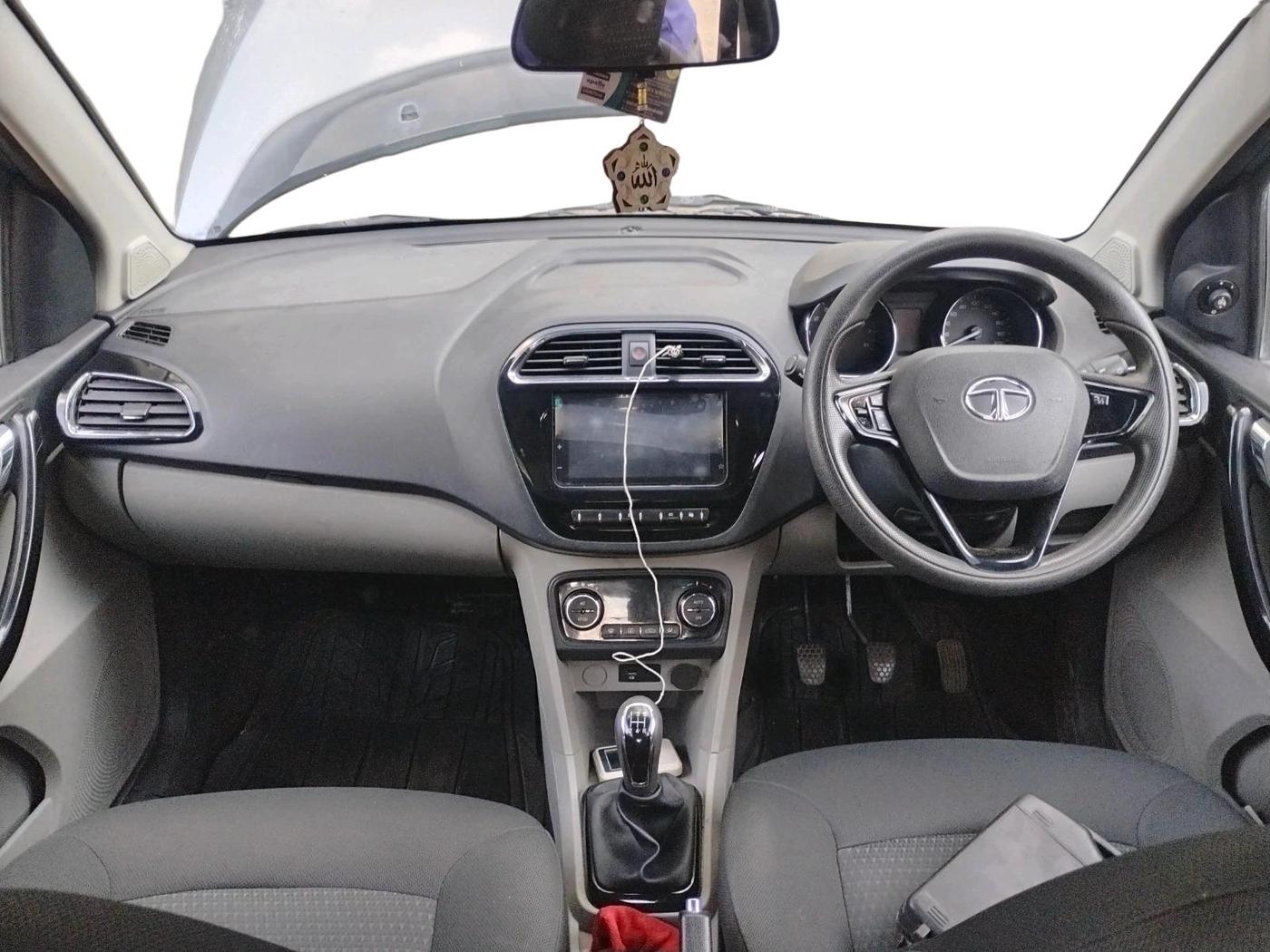 2019 Tata Tiago XZ PLUS PETROL, Petrol, Manual, 34,238 km, interior