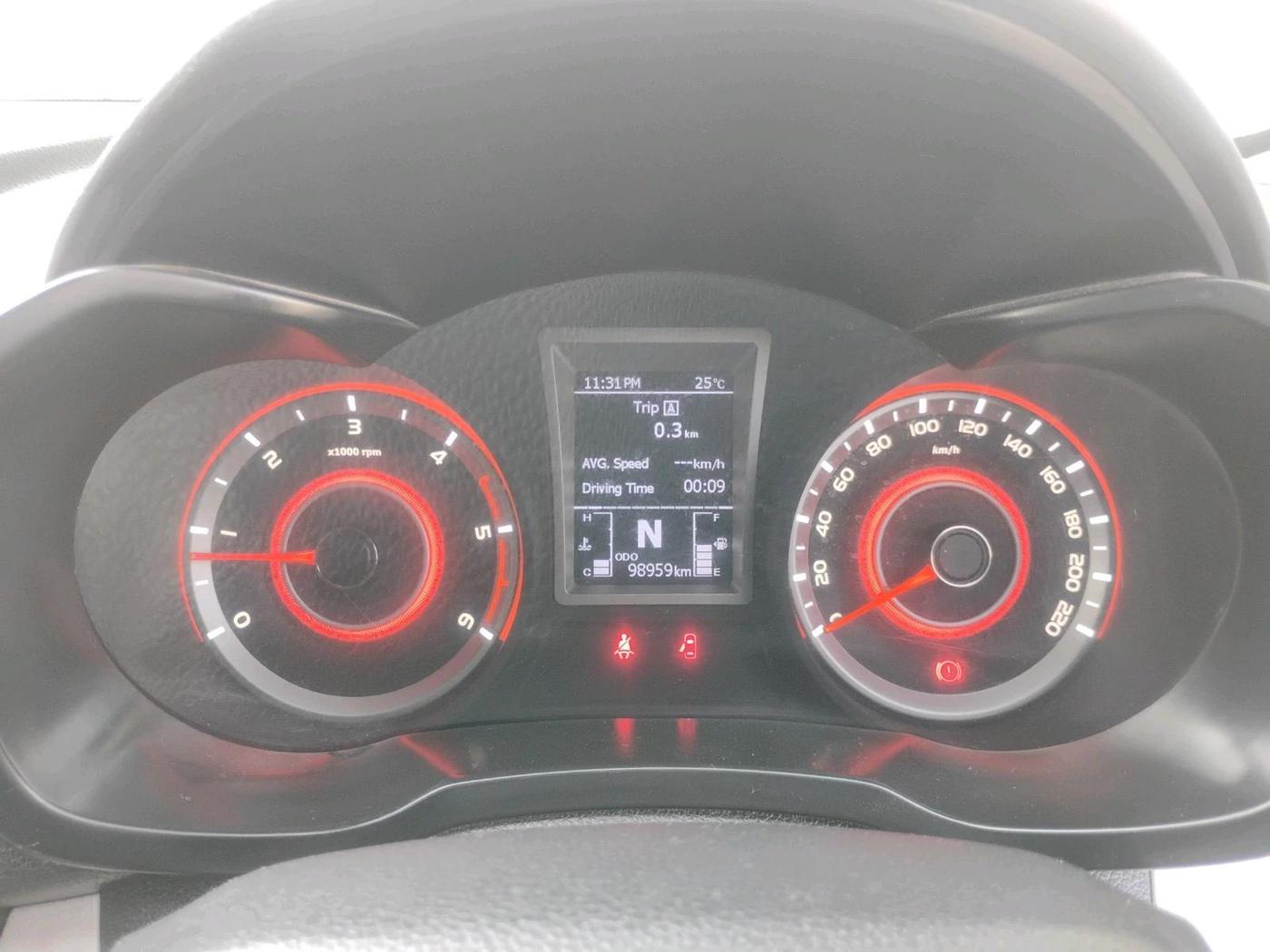 2023 Mahindra XUV300 W4 1.5 DIESEL, Diesel, Manual, 98,959 km, interior