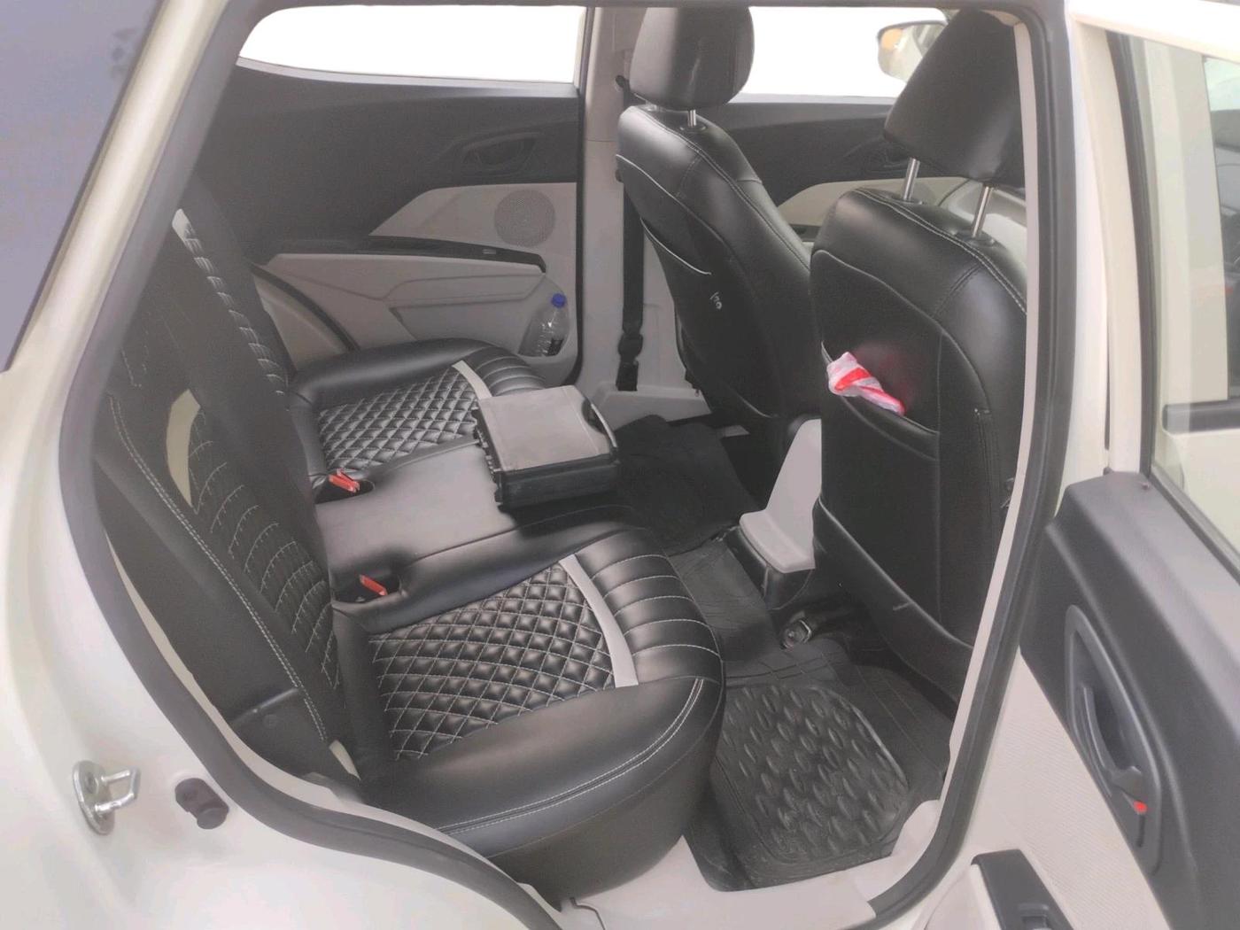 2023 Mahindra XUV300 W4 1.5 DIESEL, Diesel, Manual, 98,959 km, interior
