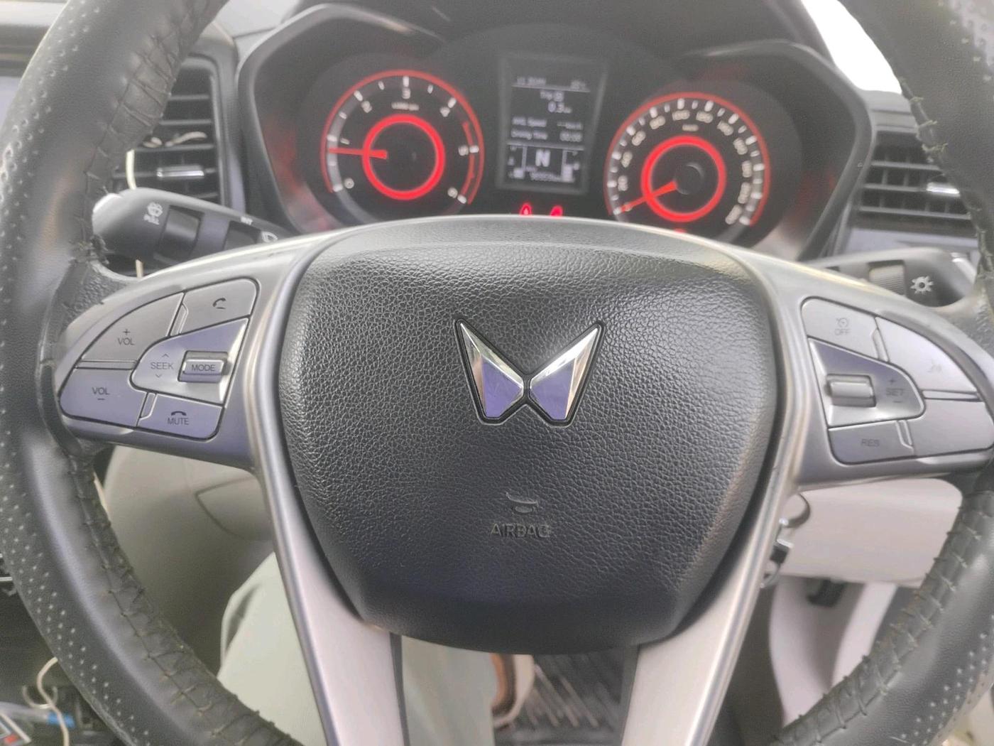 2023 Mahindra XUV300 W4 1.5 DIESEL, Diesel, Manual, 98,959 km, interior