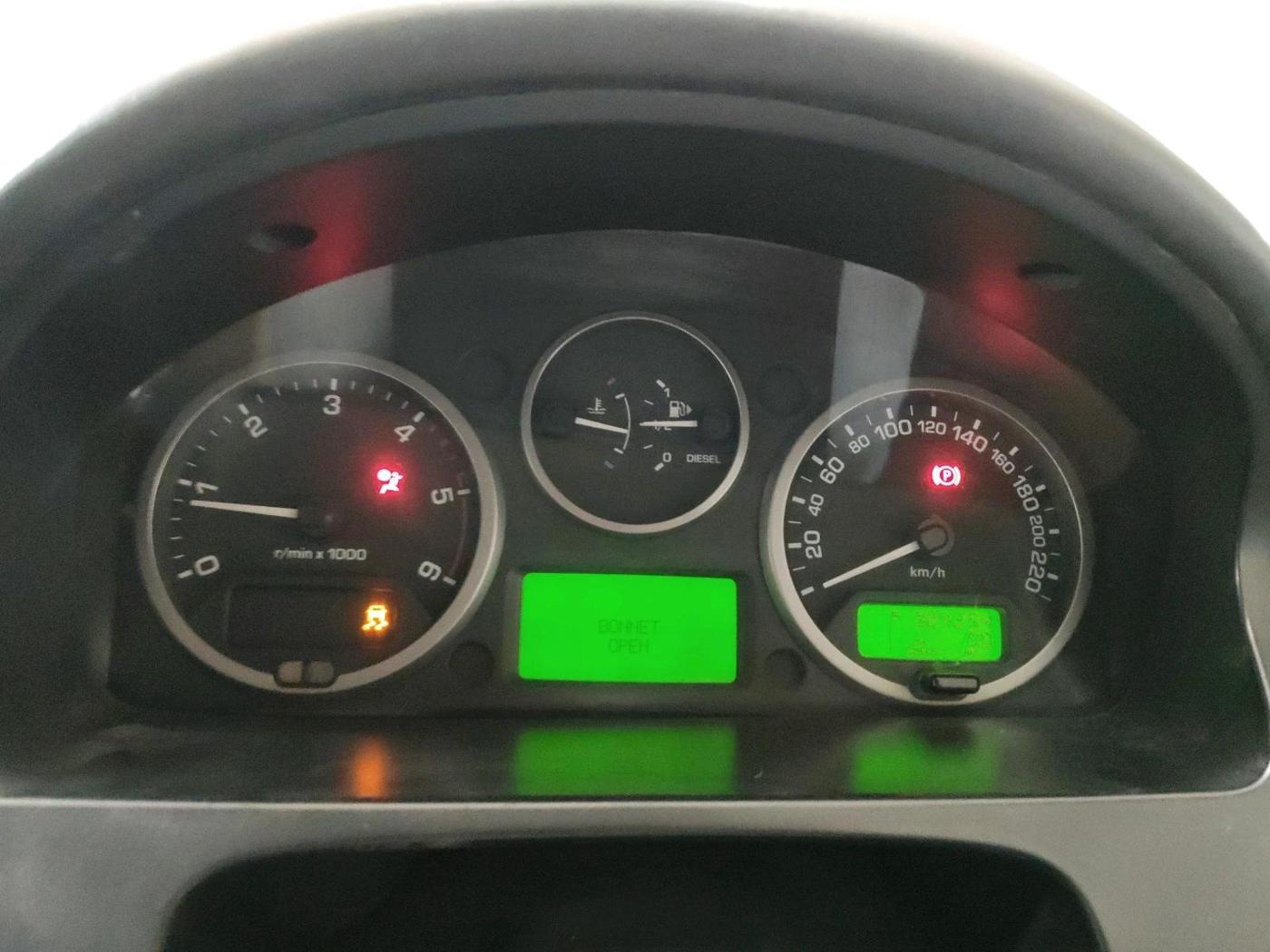 2012 Landrover Freelander 2 TD4 SE, Diesel, Automatic, 3,24,254 km, interior