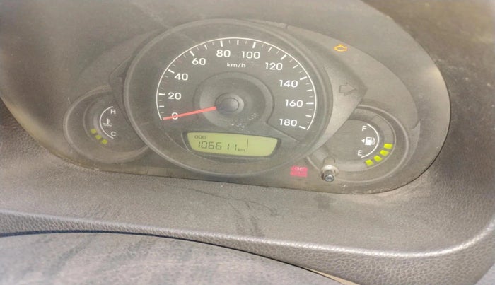 2017 Hyundai Eon ERA +, CNG, Manual, 1,06,611 km, interior