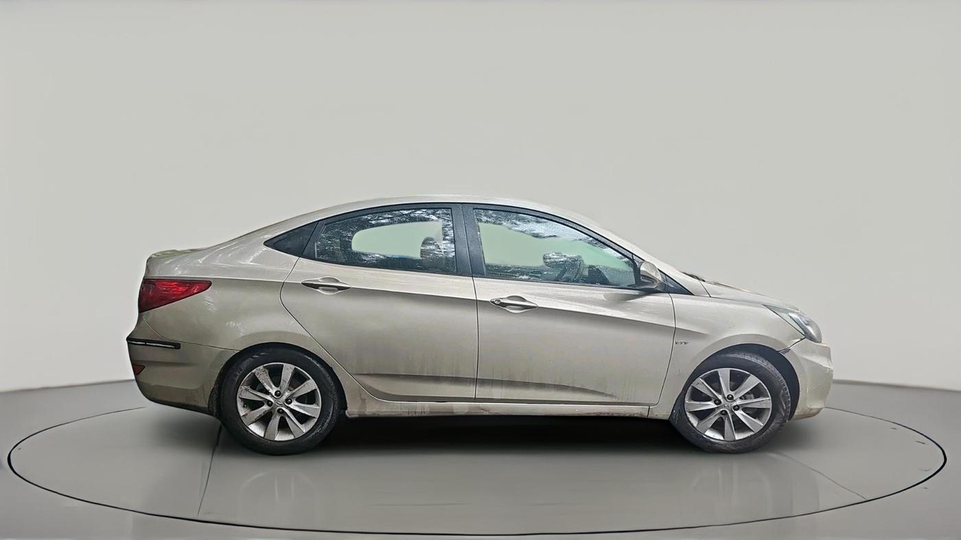 2012 Hyundai Verna FLUIDIC 1.6 VTVT SX, CNG, Manual, 1,12,252 km, exterior