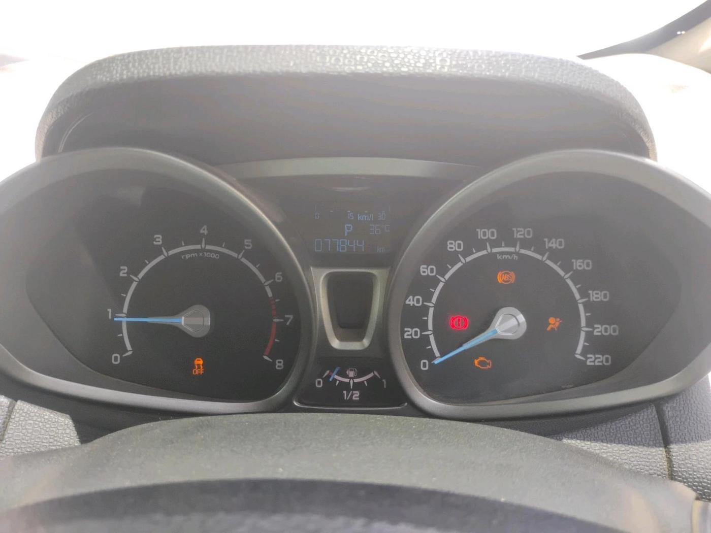 2015 Ford Ecosport TITANIUM 1.5L PETROL AT, CNG, Automatic, 77,844 km, interior