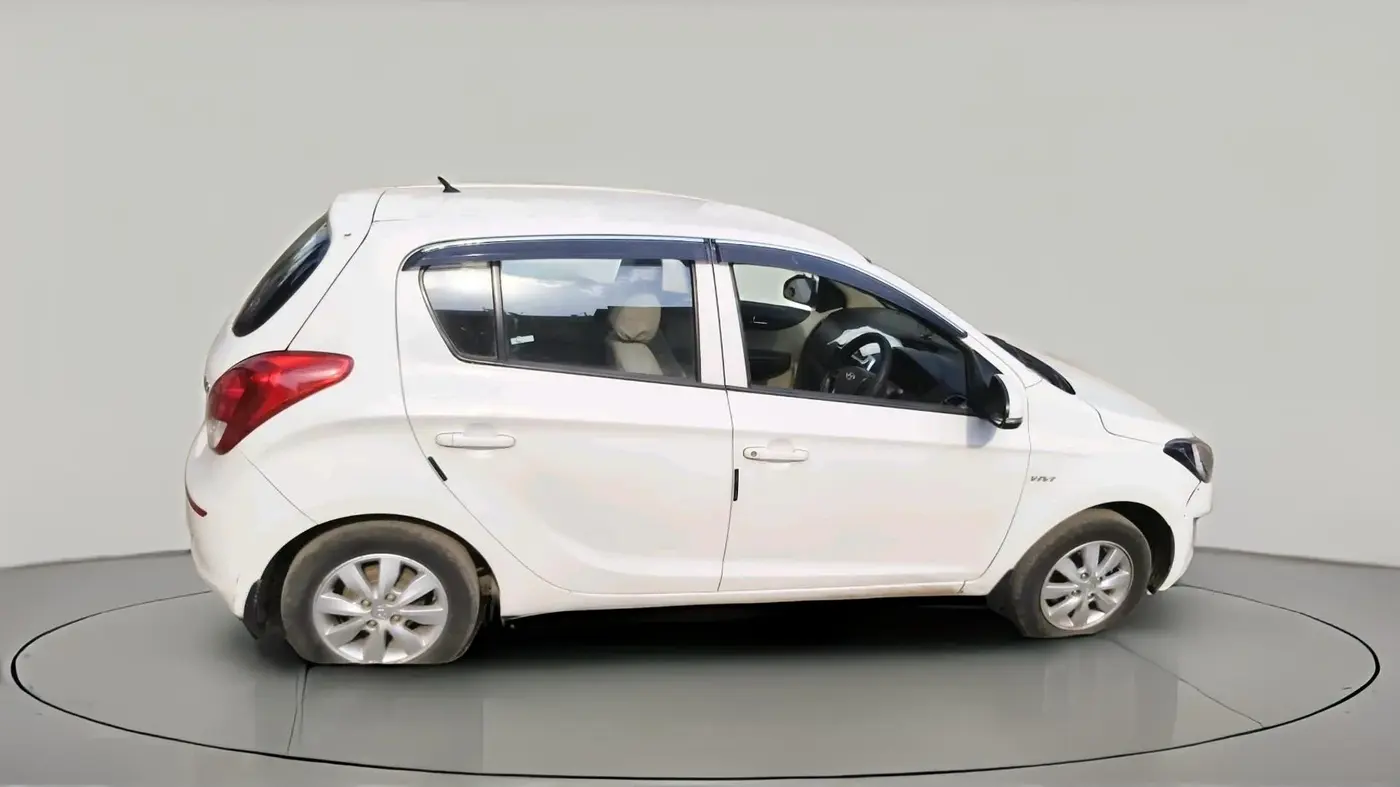 2014 Hyundai i20 SPORTZ 1.2, Petrol, Manual, 75,024 km, exterior