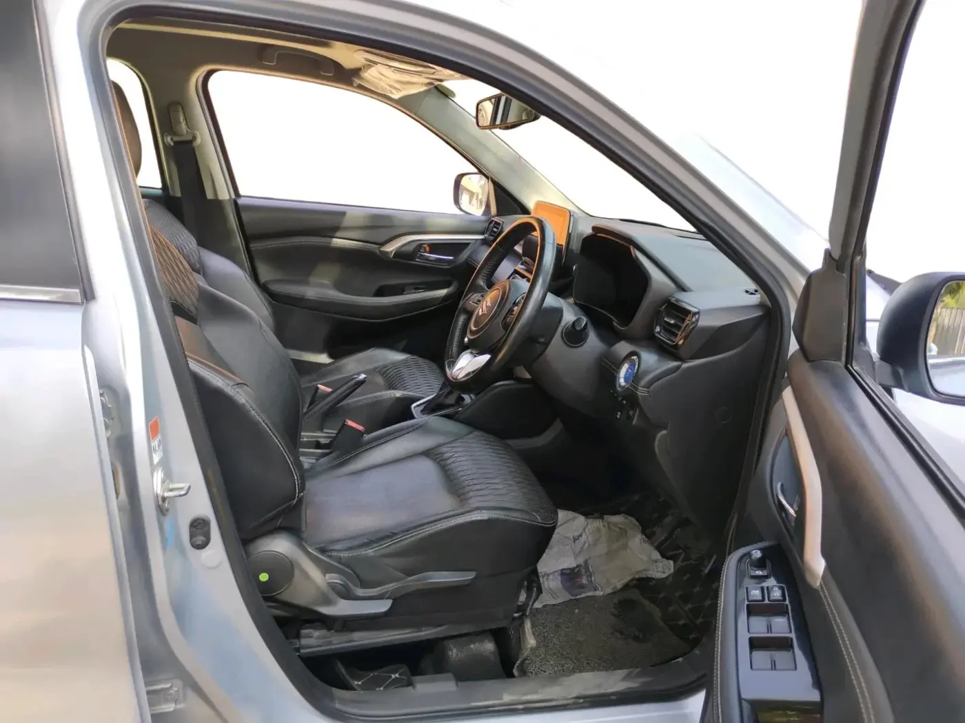 2022 Maruti Grand Vitara ALPHA PLUS HYBRID ECVT, Hybrid, Automatic, 1,03,095 km, interior