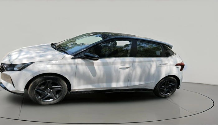 2021 Hyundai NEW I20 SPORTZ 1.2 MT DUAL TONE, CNG, Manual, 95,547 km, exterior