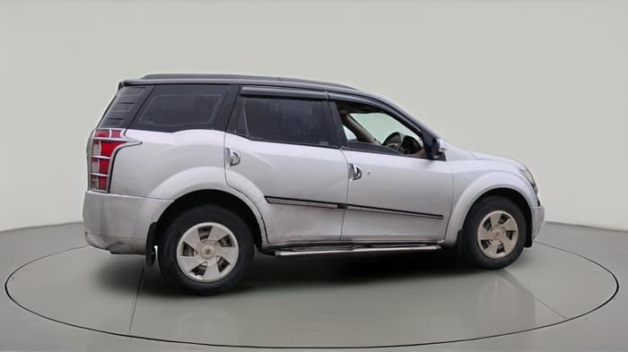 2013 Mahindra XUV500 W4, Diesel, Manual, 1,90,050 km, exterior