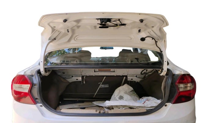 2016 Ford Figo Aspire AMBIENTE 1.5 DIESEL, Diesel, Manual, 1,95,336 km, exterior