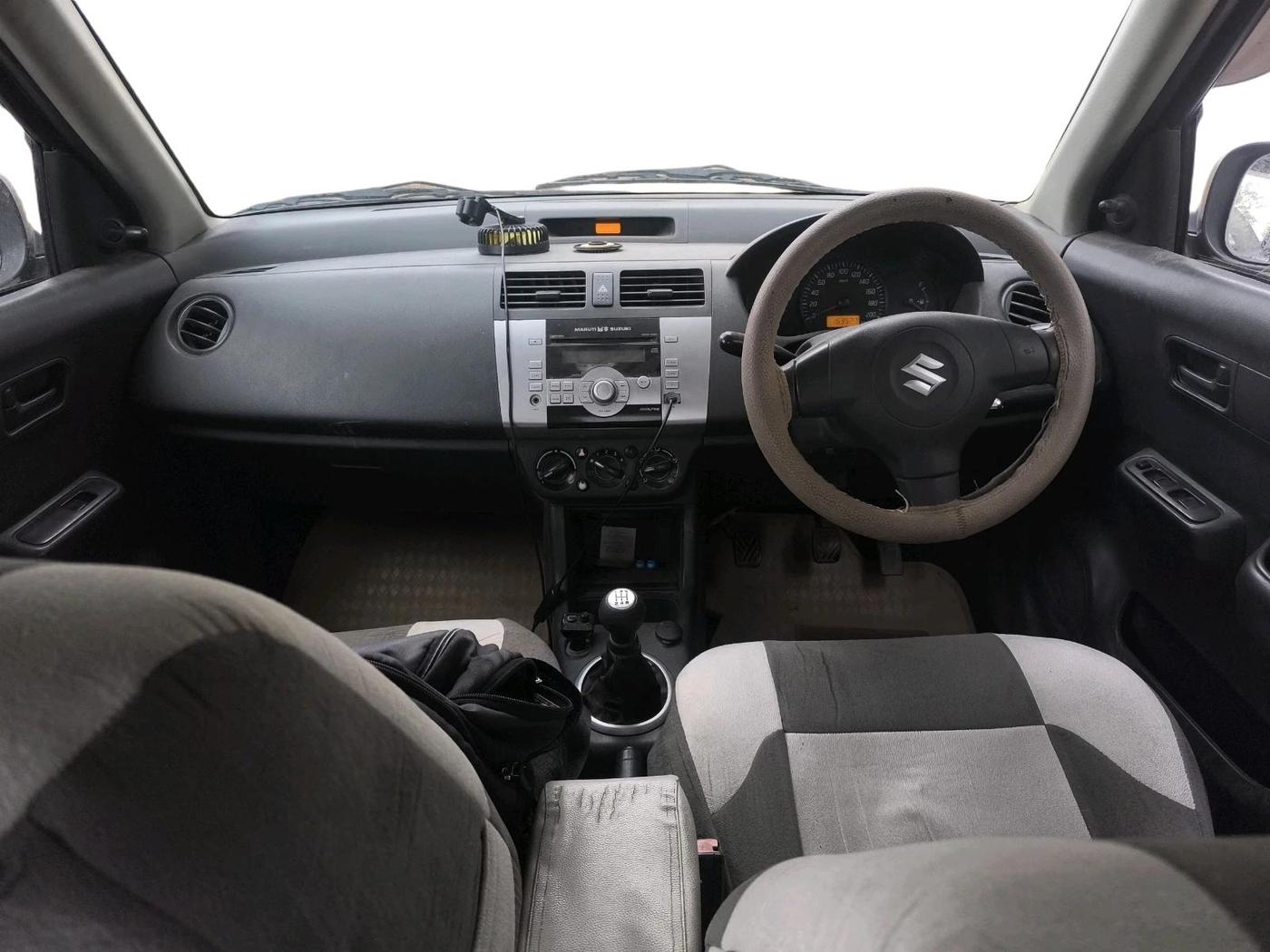 2011 Maruti Swift Dzire LXI, Petrol, Manual, 1,63,527 km, interior