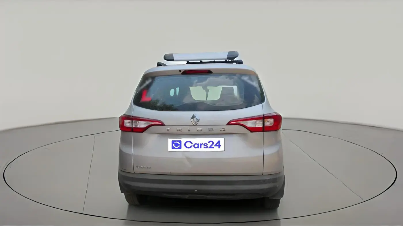 2025 Renault TRIBER RXE MT, Petrol, Manual, 22,375 km, exterior