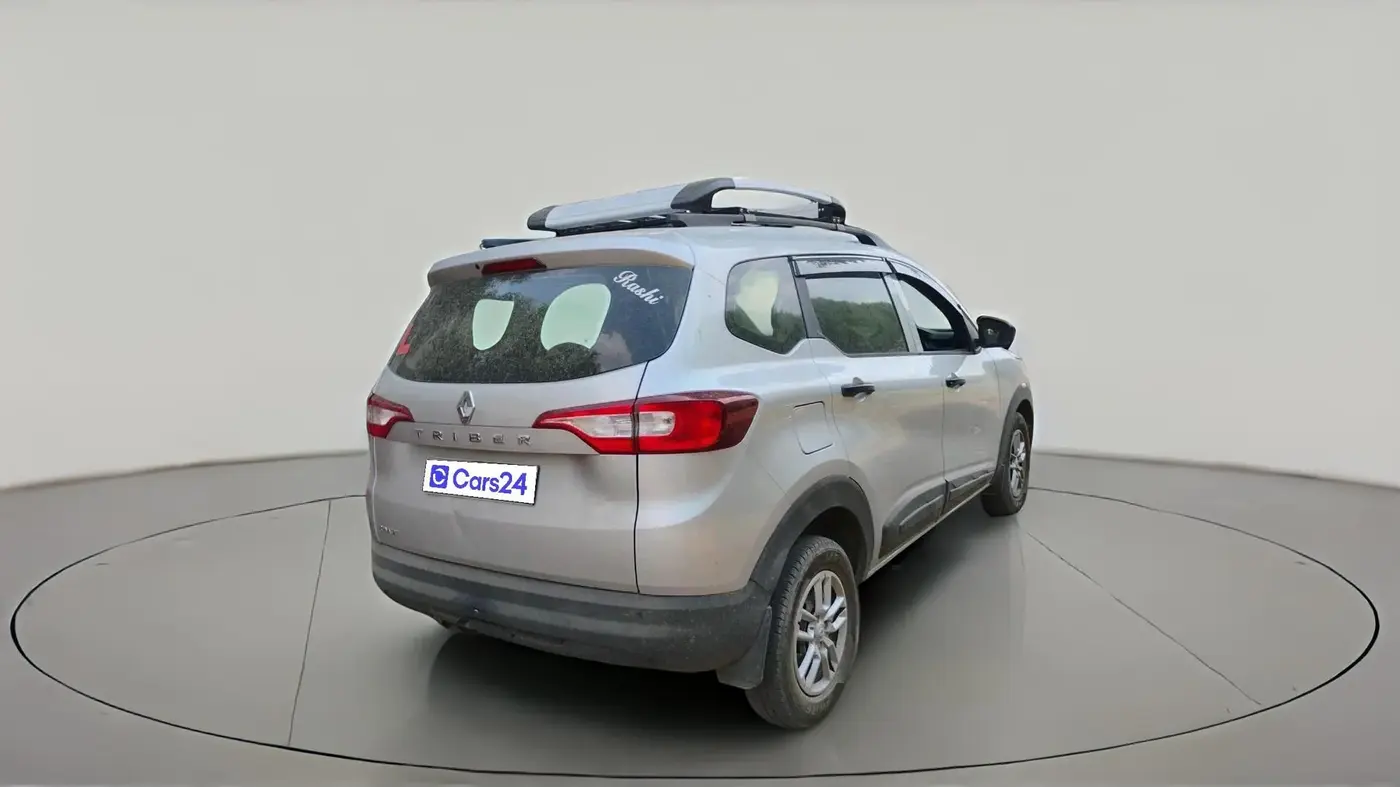 2025 Renault TRIBER RXE MT, Petrol, Manual, 22,375 km, exterior