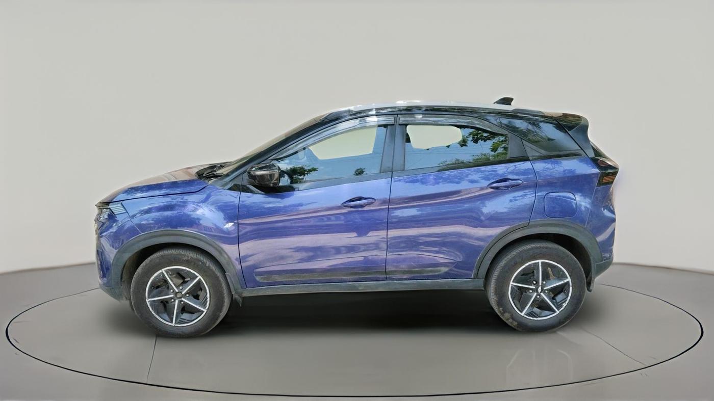 2023 Tata NEXON FEARLESS PURPLE + SUNROOF DCA DUAL TONE 1.2 PETROL, Petrol, Automatic, 56,233 km, exterior