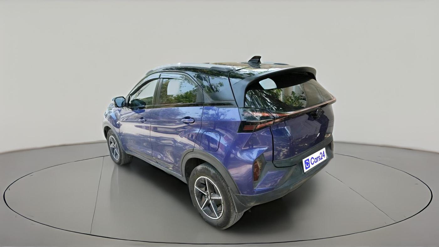 2023 Tata NEXON FEARLESS PURPLE + SUNROOF DCA DUAL TONE 1.2 PETROL, Petrol, Automatic, 56,233 km, exterior