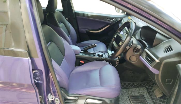 2023 Tata NEXON FEARLESS PURPLE + SUNROOF DCA DUAL TONE 1.2 PETROL, Petrol, Automatic, 56,233 km, interior
