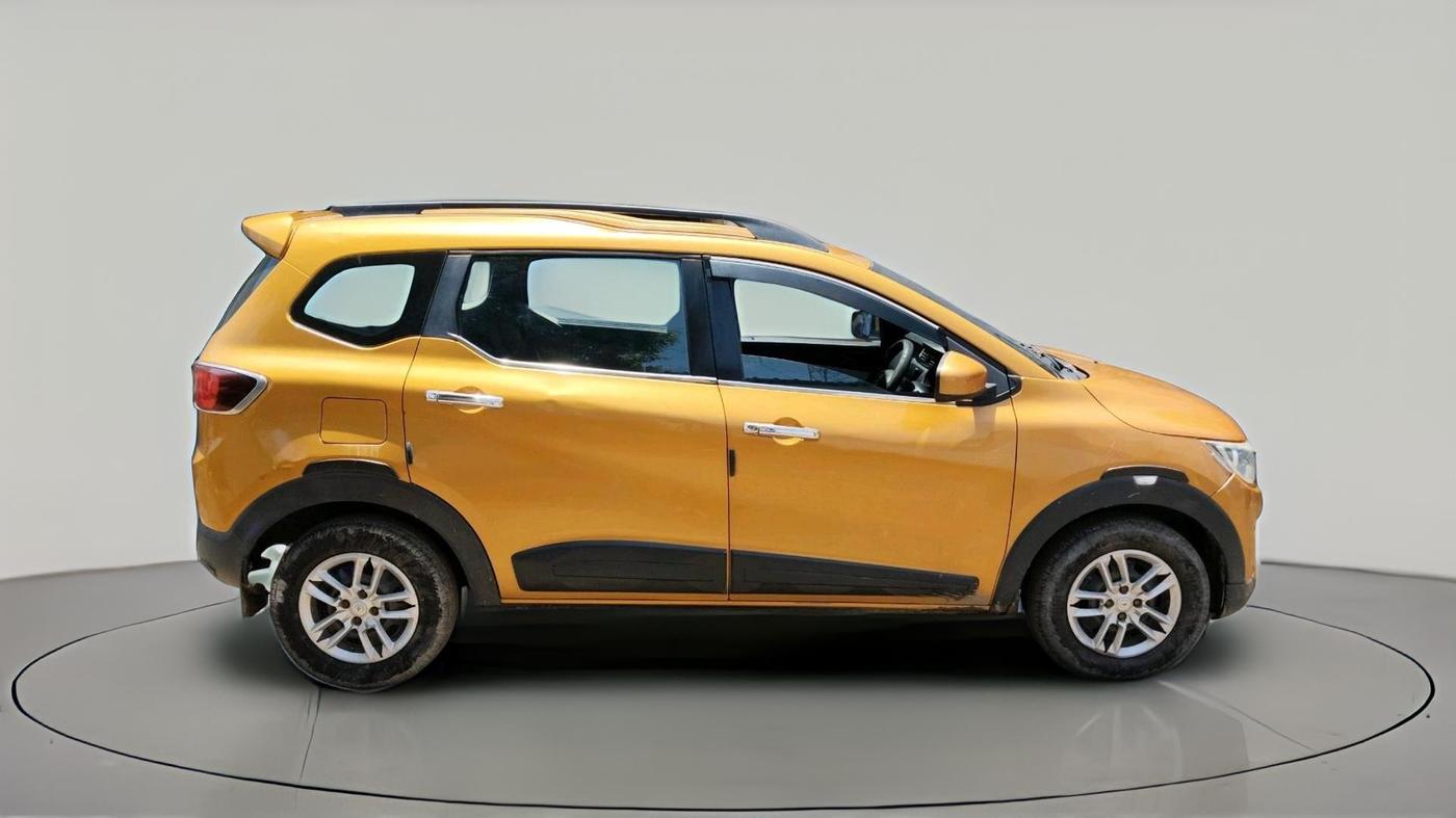 2020 Renault TRIBER RXT, Petrol, Manual, 1,15,180 km, exterior