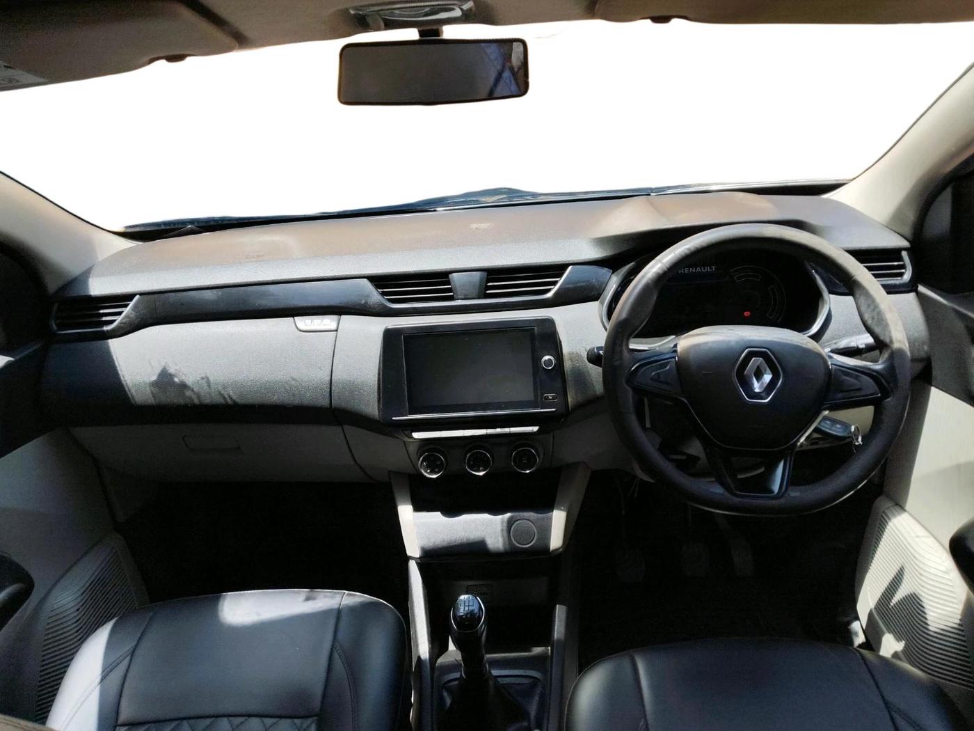 2020 Renault TRIBER RXT, Petrol, Manual, 1,15,180 km, interior