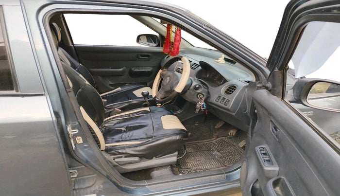 2011 Maruti Swift LDI, Diesel, Manual, 1,29,650 km, interior