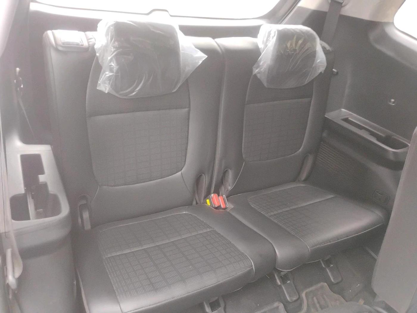 2026 KIA Carens Clavis HTE EX Petrol 1.5L MT 7 STR, Petrol, Manual, 6,735 km, interior