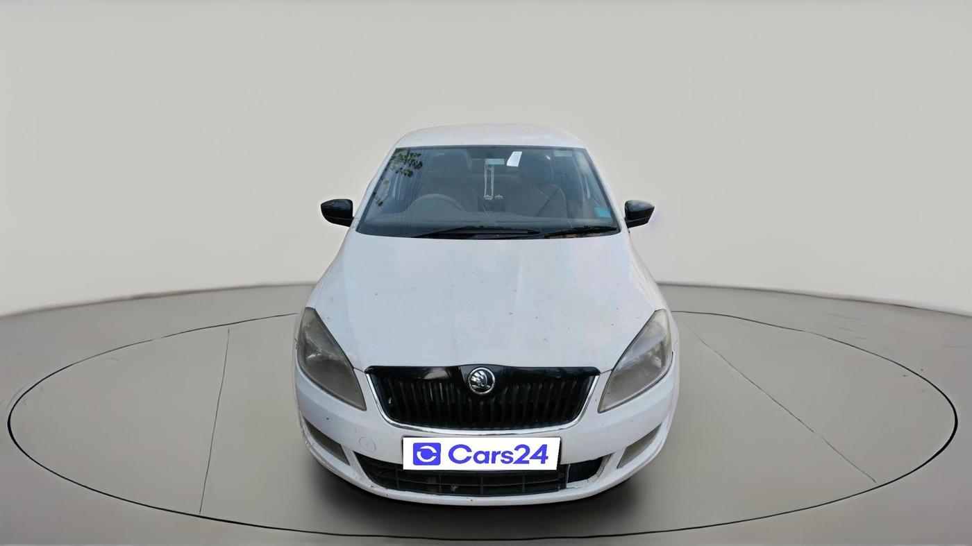 2013 Skoda Rapid ACTIVE 1.6 TDI CR MT PLUS, Diesel, Manual, 1,44,724 km, exterior