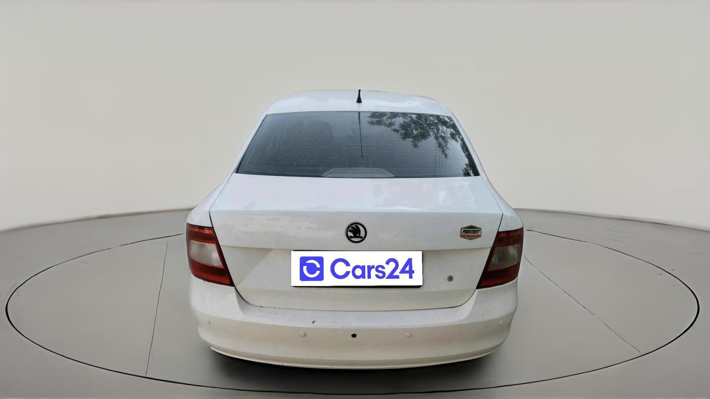 2013 Skoda Rapid ACTIVE 1.6 TDI CR MT PLUS, Diesel, Manual, 1,44,724 km, exterior