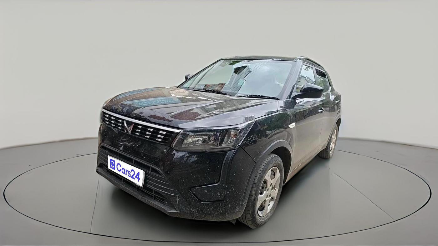 2023 Mahindra XUV300 W6 1.5 Diesel, Diesel, Manual, 1,51,537 km, exterior