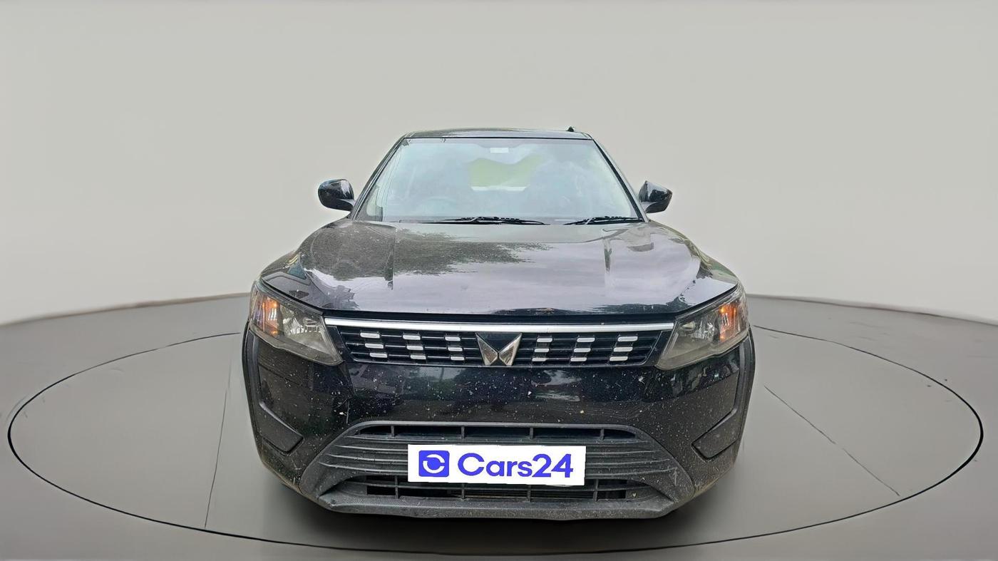 2023 Mahindra XUV300 W6 1.5 Diesel, Diesel, Manual, 1,51,537 km, exterior