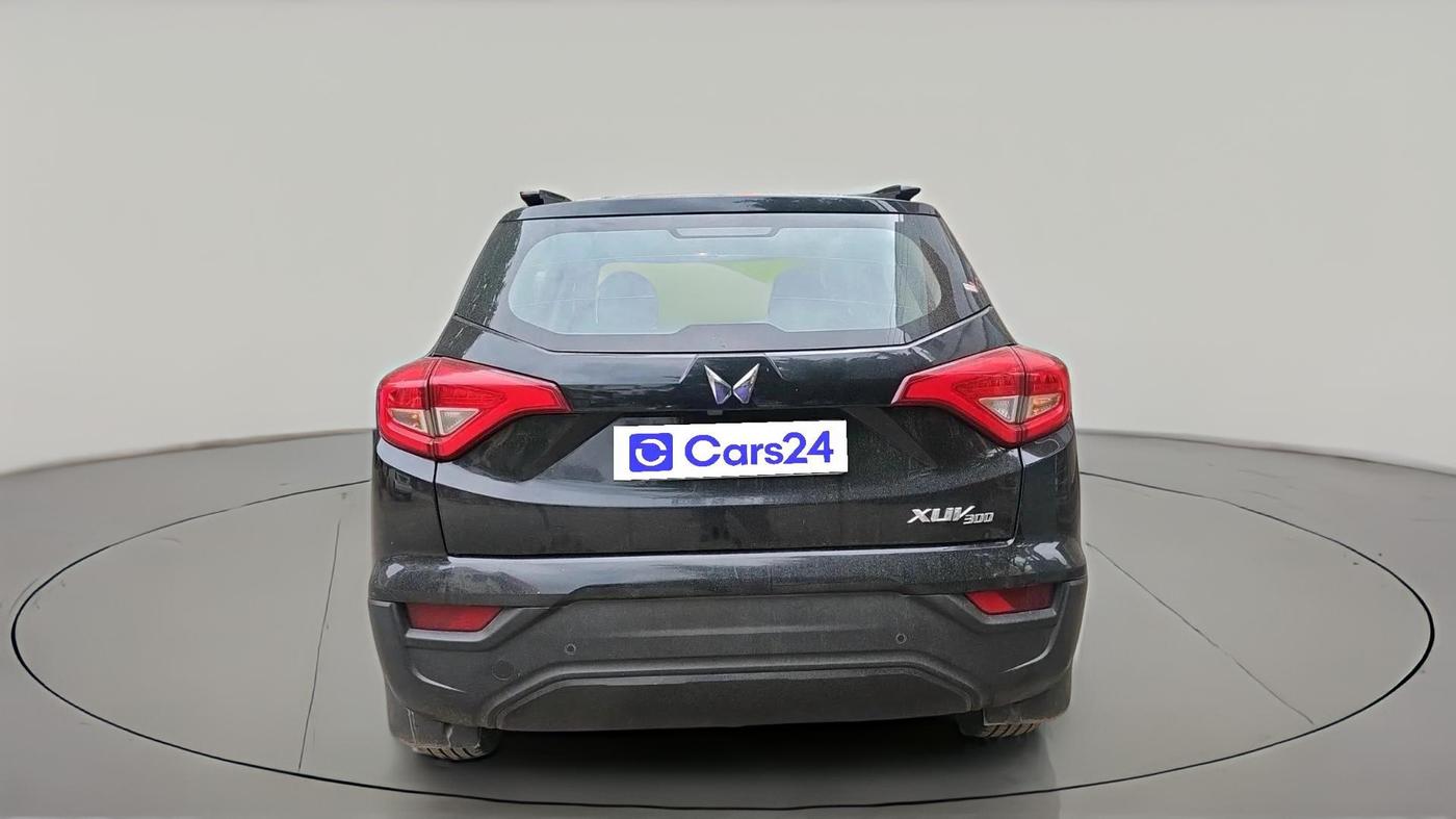 2023 Mahindra XUV300 W6 1.5 Diesel, Diesel, Manual, 1,51,537 km, exterior