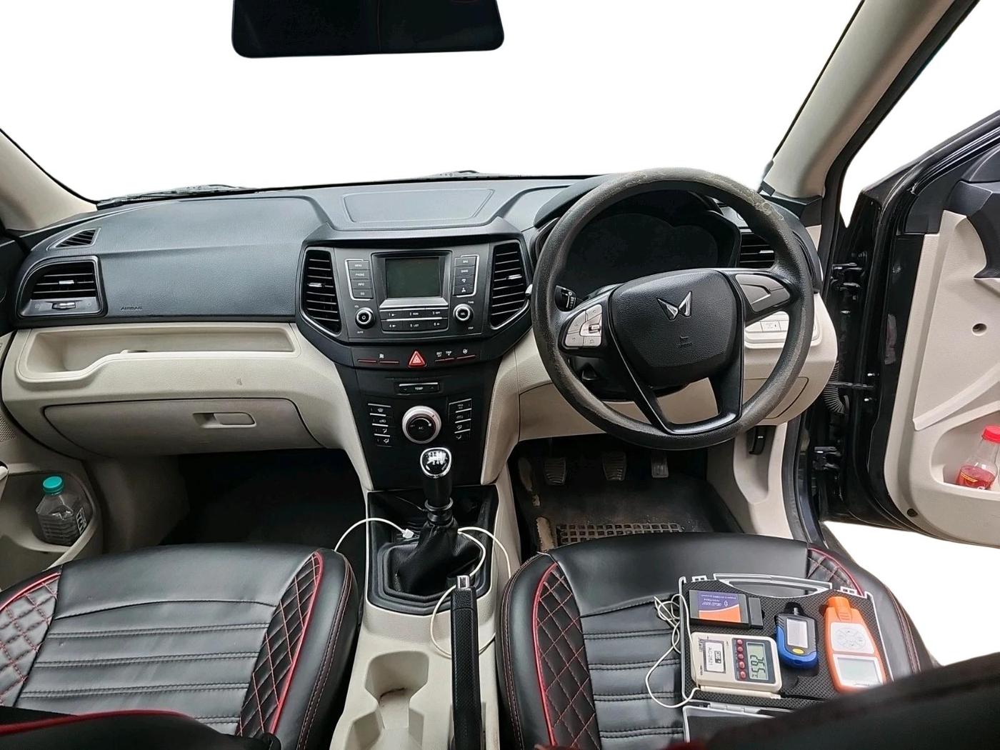 2023 Mahindra XUV300 W6 1.5 Diesel, Diesel, Manual, 1,51,537 km, interior