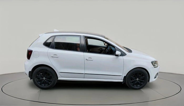 2015 Volkswagen Polo HIGHLINE1.5L, Diesel, Manual, 1,27,126 km, exterior