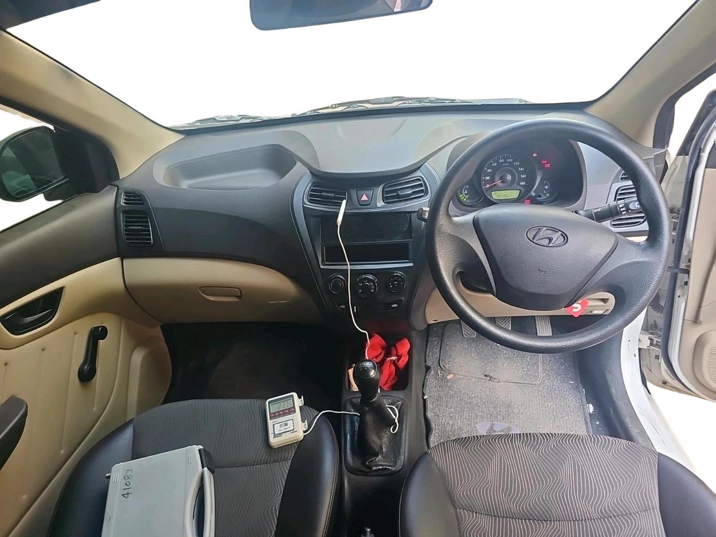 2013 Hyundai Eon D-LITE+, Petrol, Manual, 70,439 km, interior