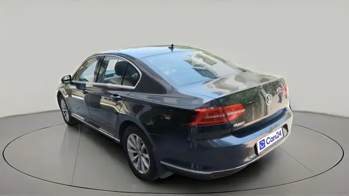 2018 Volkswagen Passat HIGHLINE DSG, Diesel, Automatic, 82,353 km, exterior