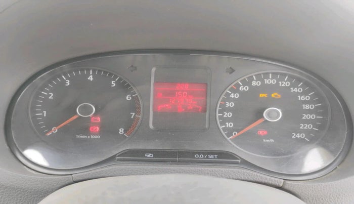 2012 Volkswagen Vento COMFORTLINE 1.6, Petrol, Manual, 1,27,979 km, interior