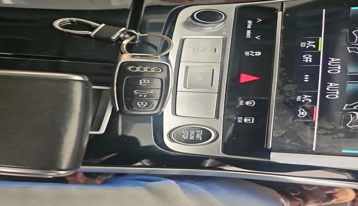 2023 Audi Q7 55 TFSI QUATTRO TECHNOLOGY, Petrol, Automatic, 85,259 km, interior