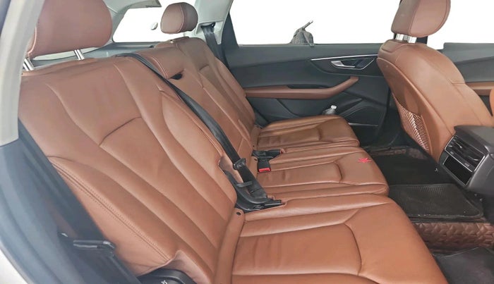 2023 Audi Q7 55 TFSI QUATTRO TECHNOLOGY, Petrol, Automatic, 85,259 km, interior