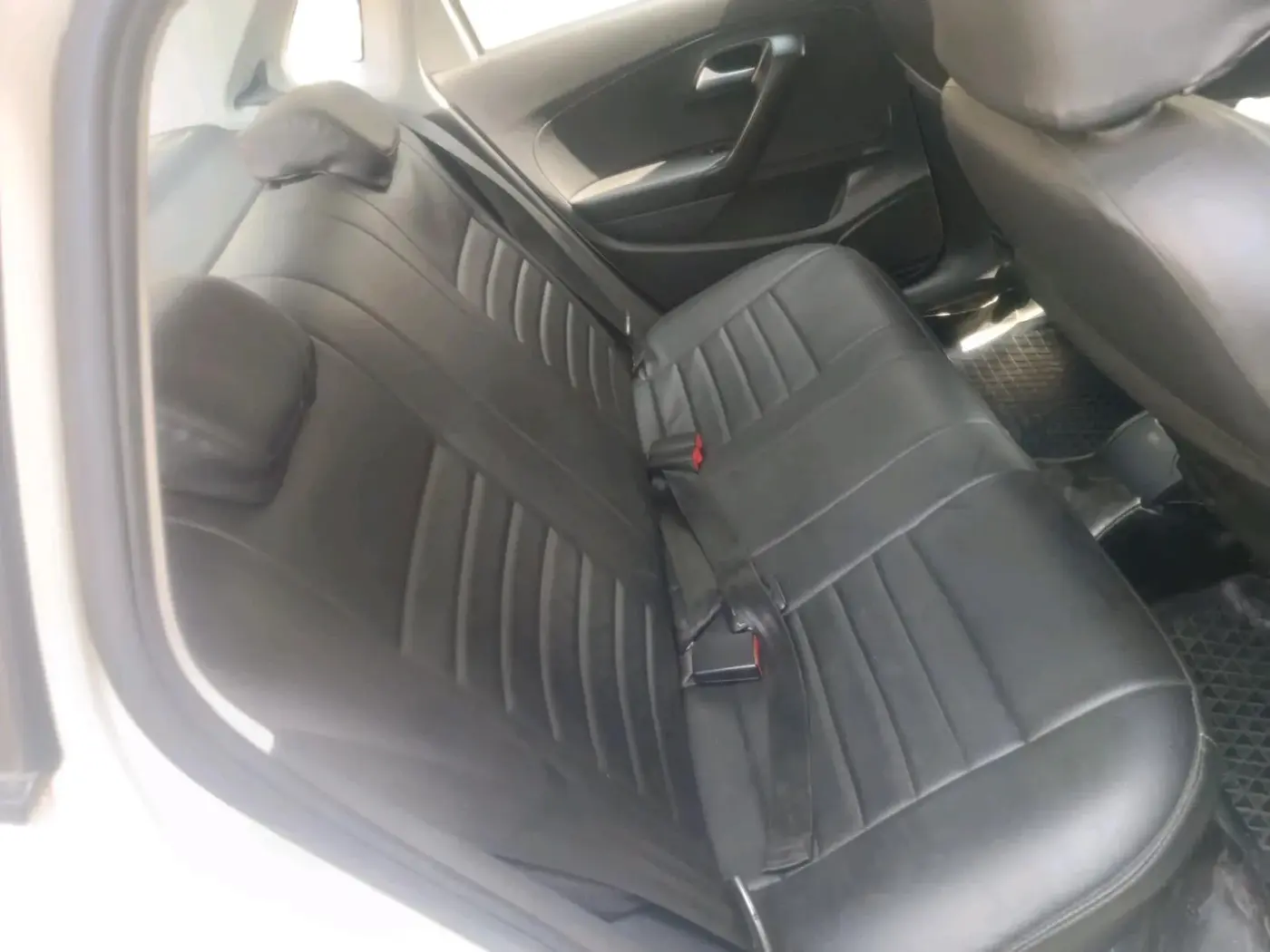 2019 Volkswagen Ameo COMFORTLINE 1.0L, Petrol, Manual, 68,741 km, interior